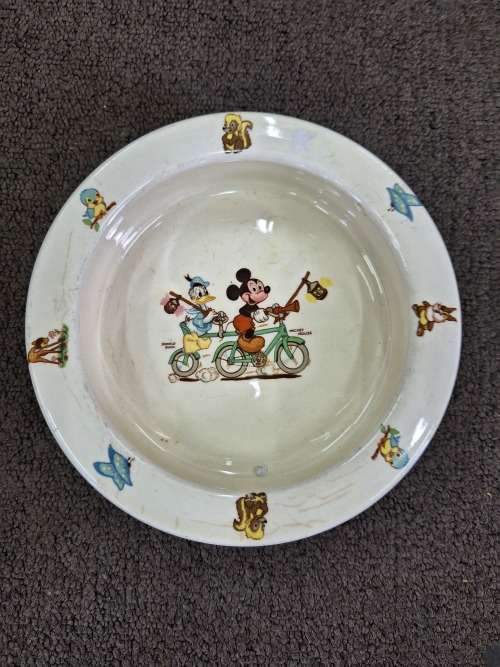 DONALD AND MICKEY BY BESWICK BOWL